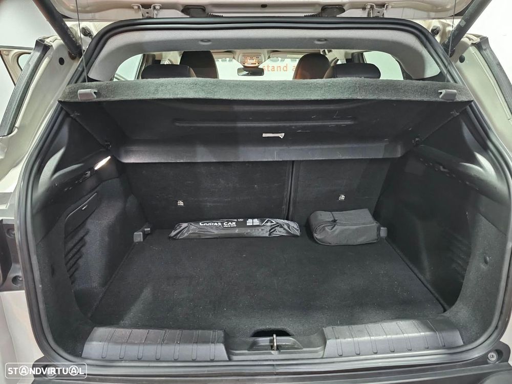 Jeep Avenger 1.2 GSE T3 Altitude - 23