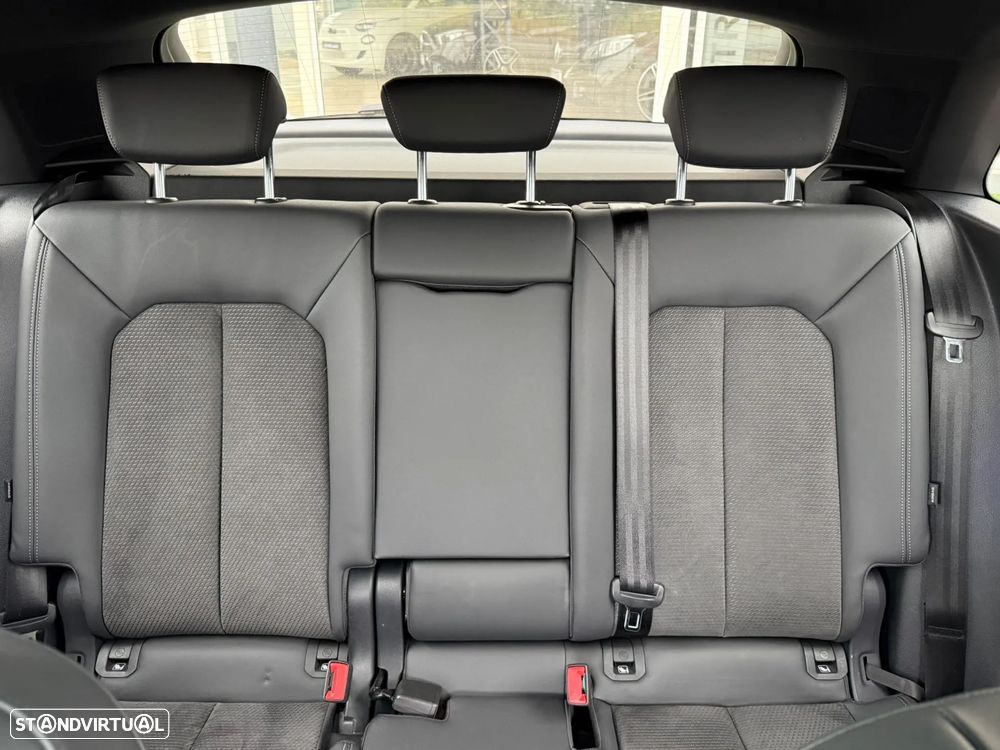 Audi Q3 45 TFSIe S tronic S line - 12
