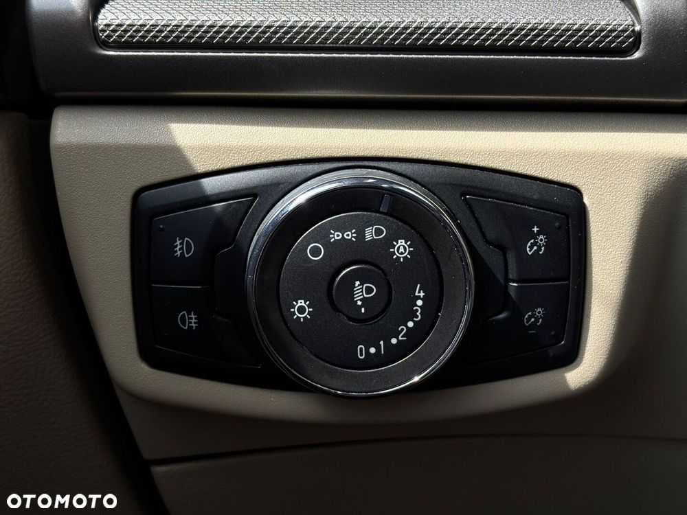 Ford Mondeo - 30