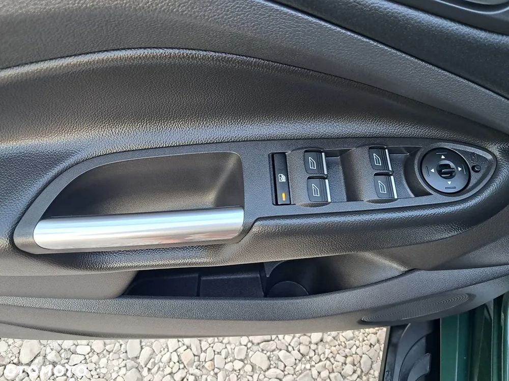 Ford Kuga 1.5 EcoBoost 2x4 ST-Line - 28