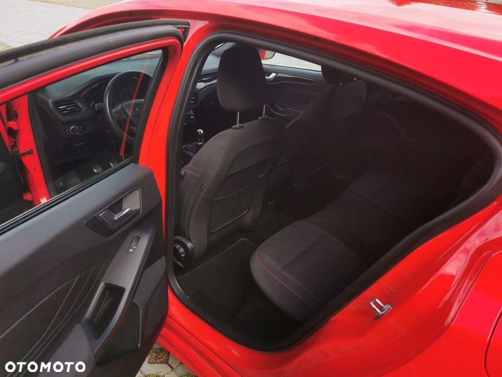 Ford Focus 1.5 EcoBoost STart-Stopp-System ST-LINE - 20