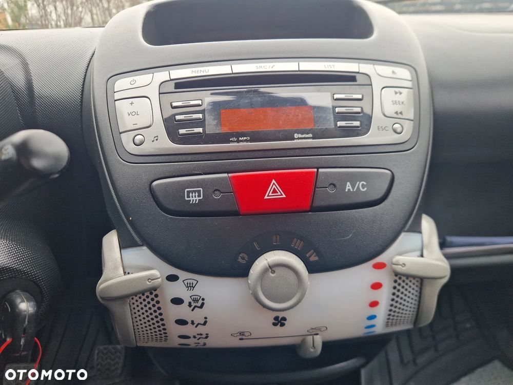 Peugeot 107 (70) 68 envy - 6