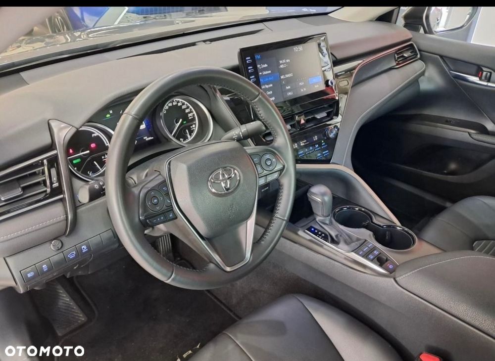 Toyota Camry 2.5 Hybrid Executive CVT - 14