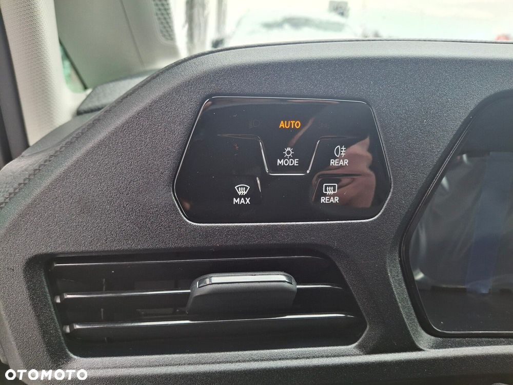 Volkswagen Caddy Maxi Cargo - 15