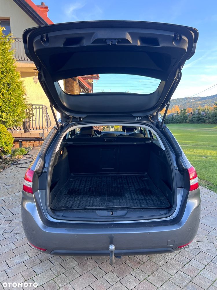 Peugeot 308 SW BlueHDi 150 Automatik Stop & Start Allure - 9