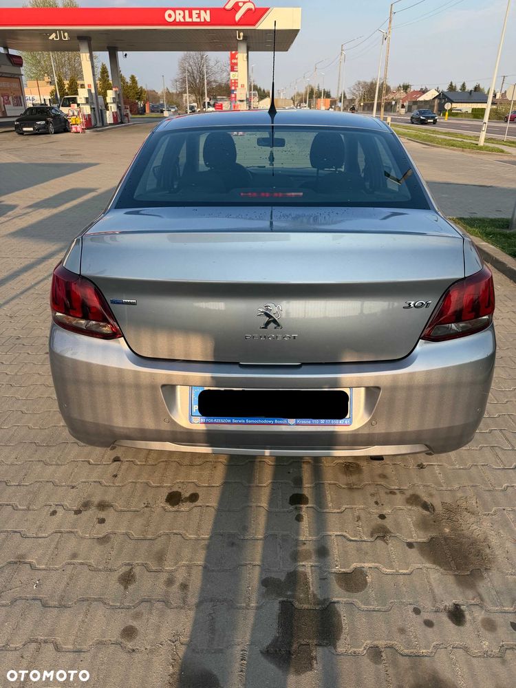 Peugeot 301 - 4