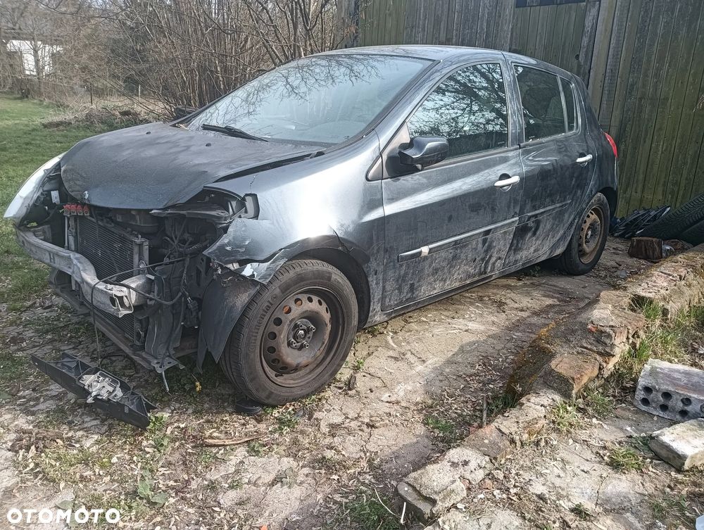 Renault Clio 1.2 16V Authentique - 1
