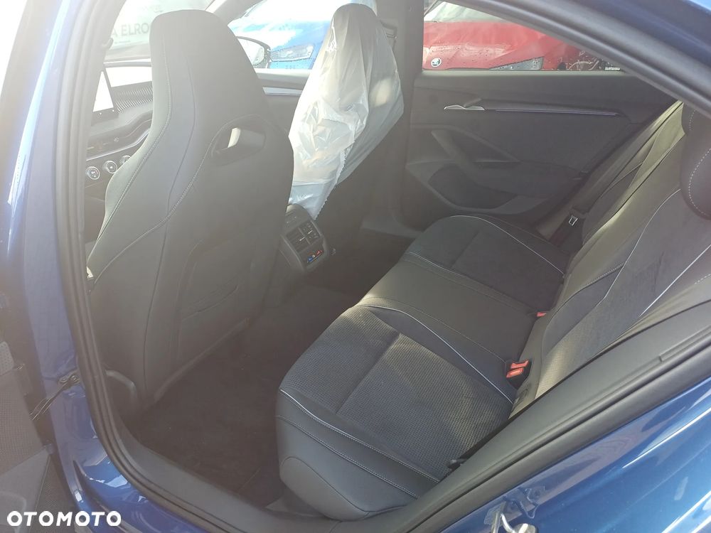 Skoda Superb 2.0 TSI Sportline DSG - 18