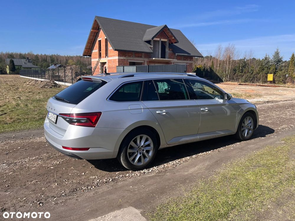 Skoda Superb 2.0 TDI SCR Ambition - 8