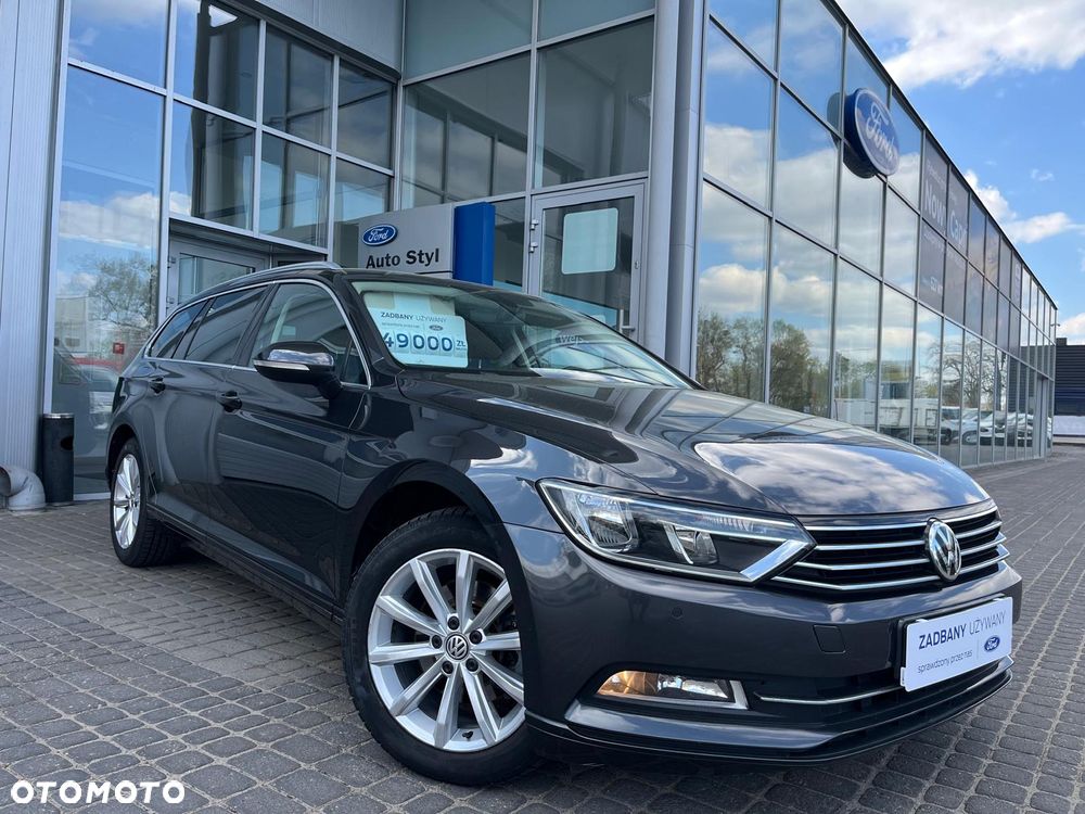 Volkswagen Passat 2.0 TDI SCR DSG Comfortline - 2