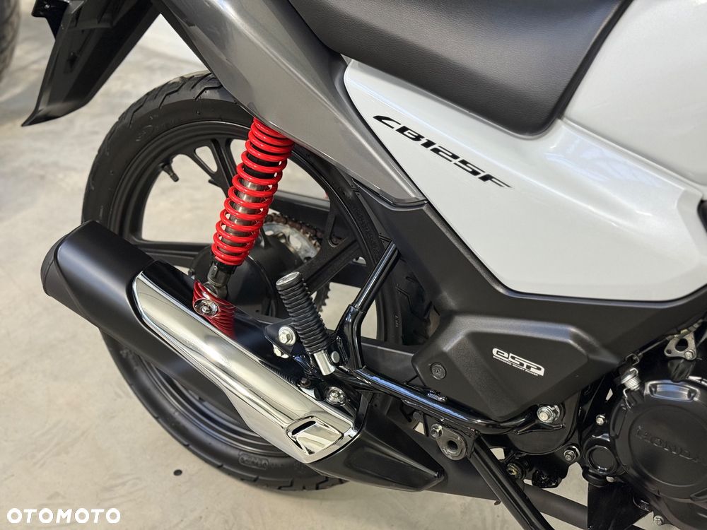 Honda CB - 11