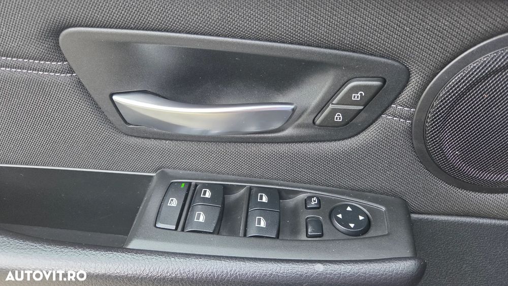 BMW Seria 2 216d Aut. Sport Line - 30