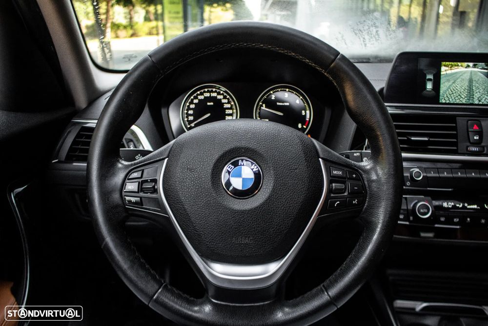 BMW 118 d Aut. Luxury Line - 12