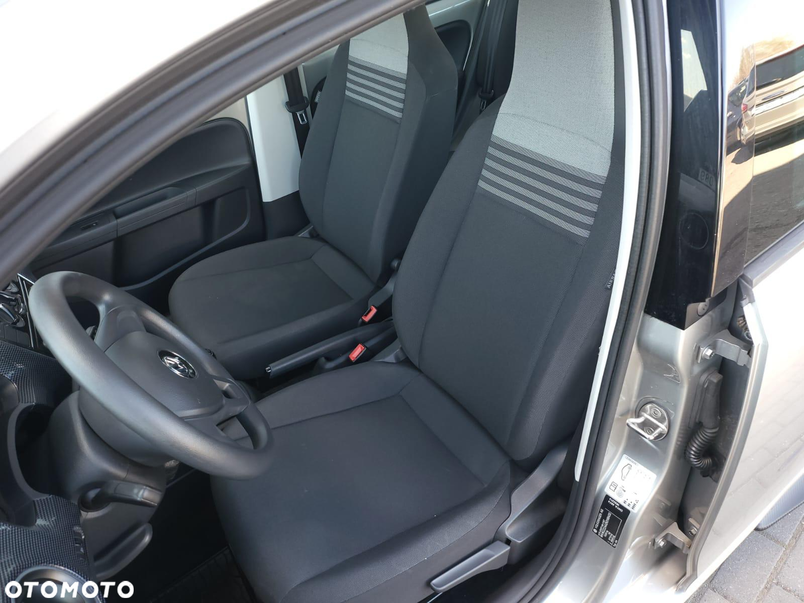 Volkswagen up! 1.0 move - 9