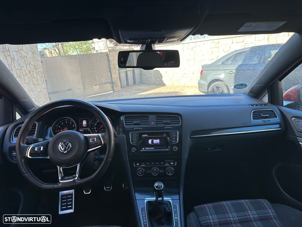 VW Golf 2.0 TSi GTi - 9