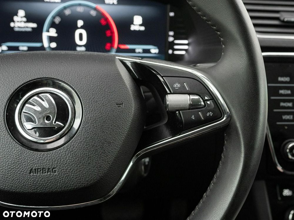 Skoda Superb 2.0 TDI SCR Style DSG - 15