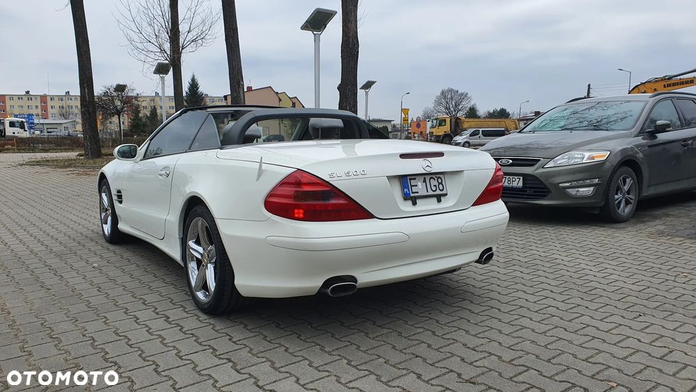 Mercedes-Benz SL 500 - 35