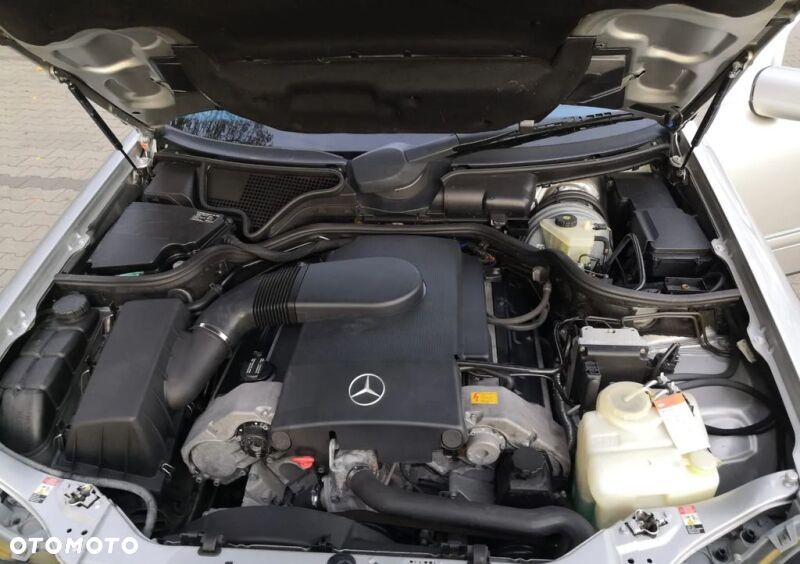 Mercedes-Benz Klasa E - 9