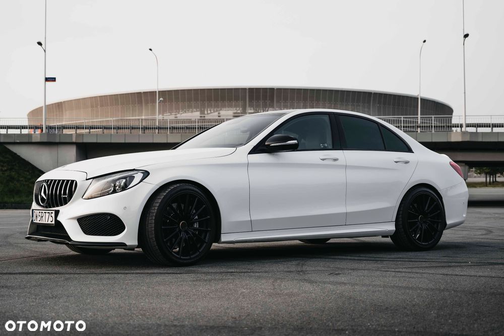 Mercedes-Benz Klasa C AMG 43 4-Matic - 7