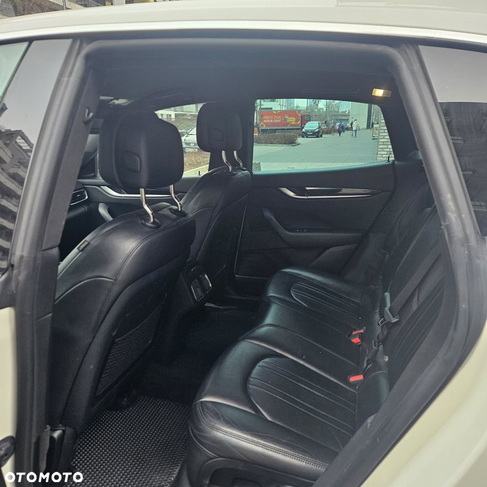 Maserati Levante - 8