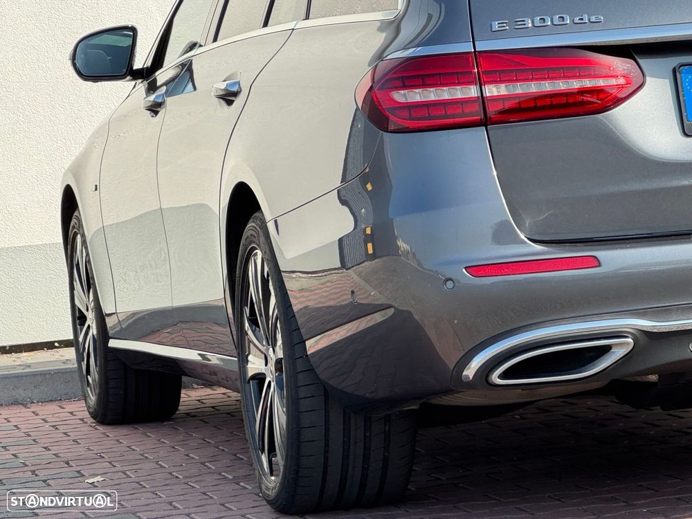 Mercedes-Benz E 300 de Avantgarde 4Matic - 46