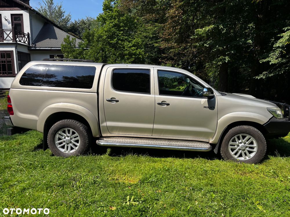 Toyota Hilux 3.0 D-4D SR5 - 3