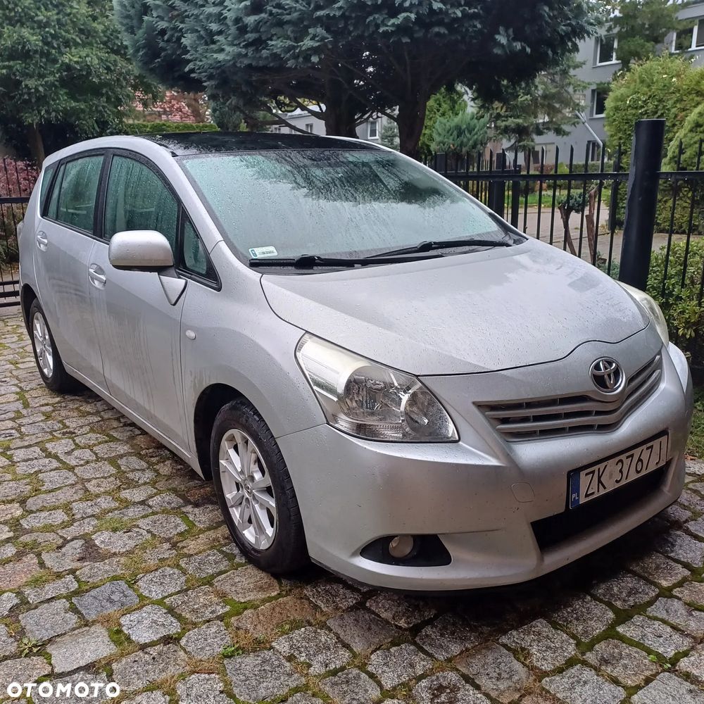Toyota Verso 2.0 D-4D - 11