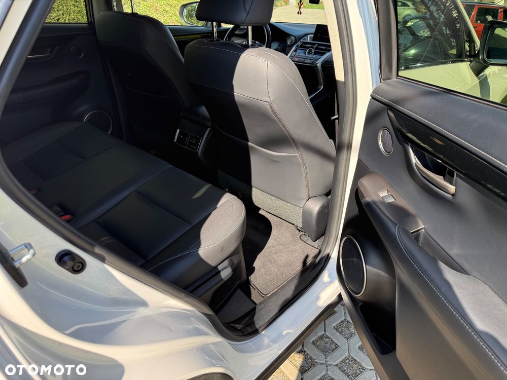 Lexus NX 200t Comfort AWD - 12