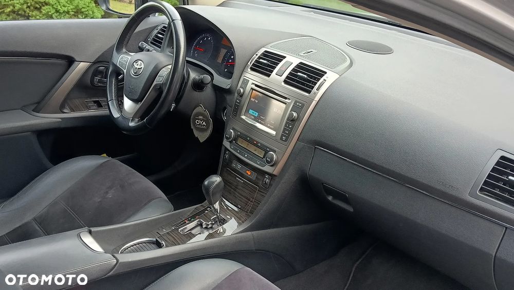 Toyota Avensis Touring Sports 1.8 Multidrive S Executive - 13