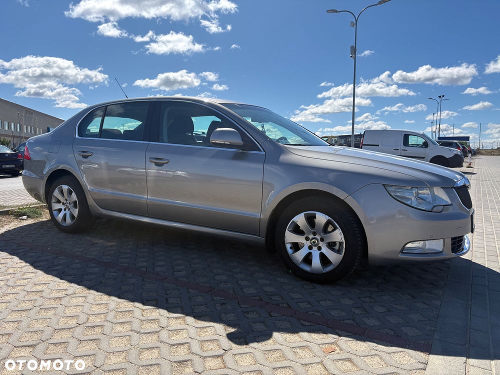 Skoda Superb 1.8 TSI Ambition - 9