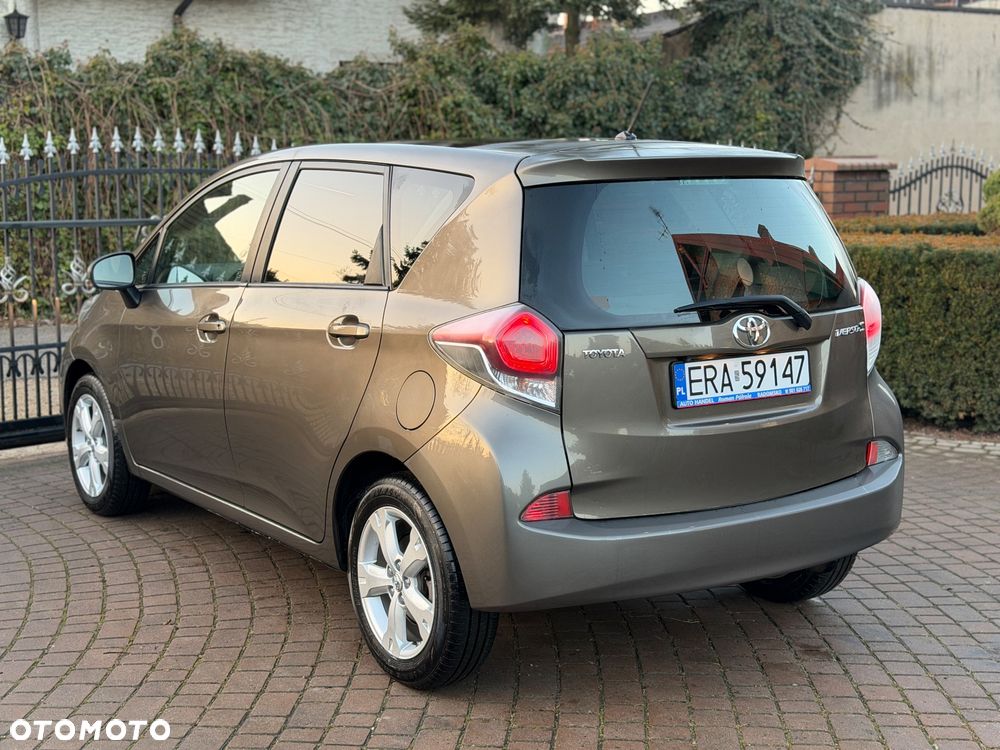 Toyota Verso S 1.33 VVT-i - 4