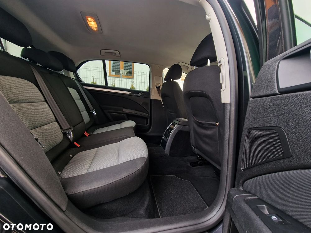 Skoda Superb 2.0 TDI Elegance - 24