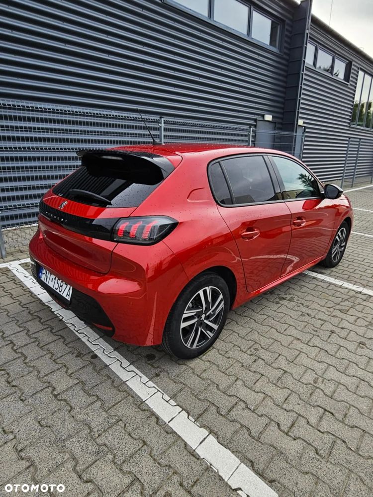 Peugeot 208 - 6