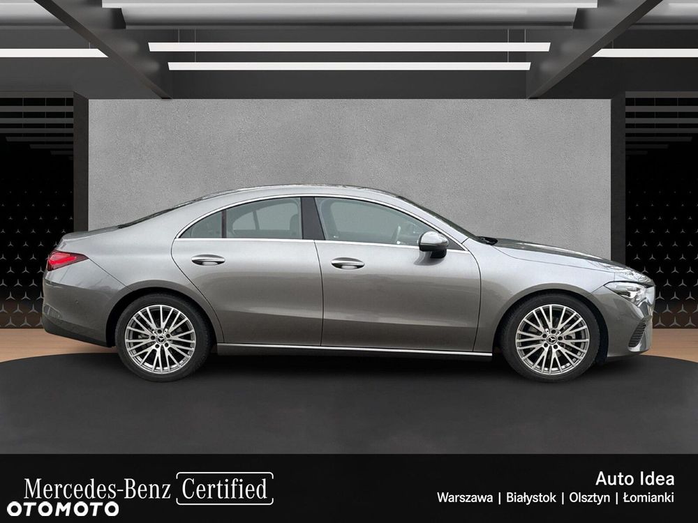 Mercedes-Benz CLA 180 Progressive 7G-DCT - 9