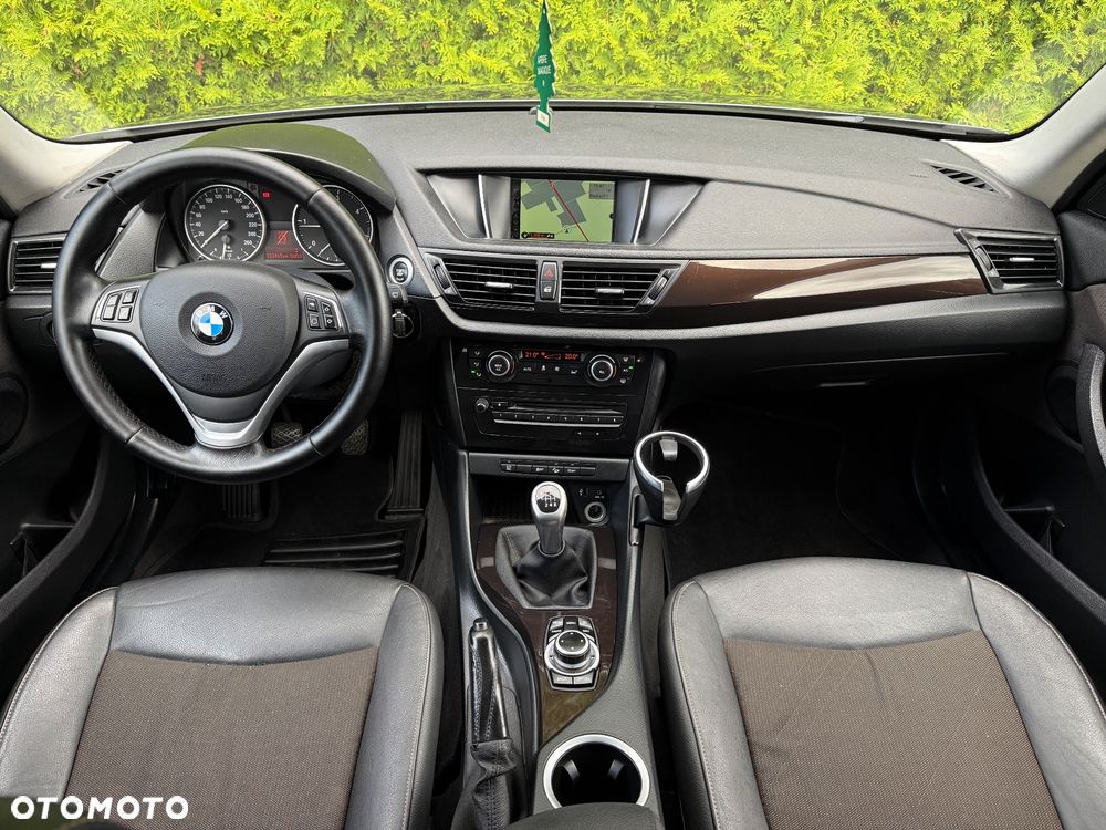 BMW X1 xDrive18d xLine - 6