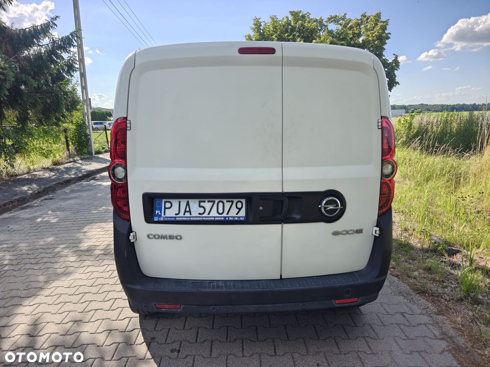 Opel COMBO - 17