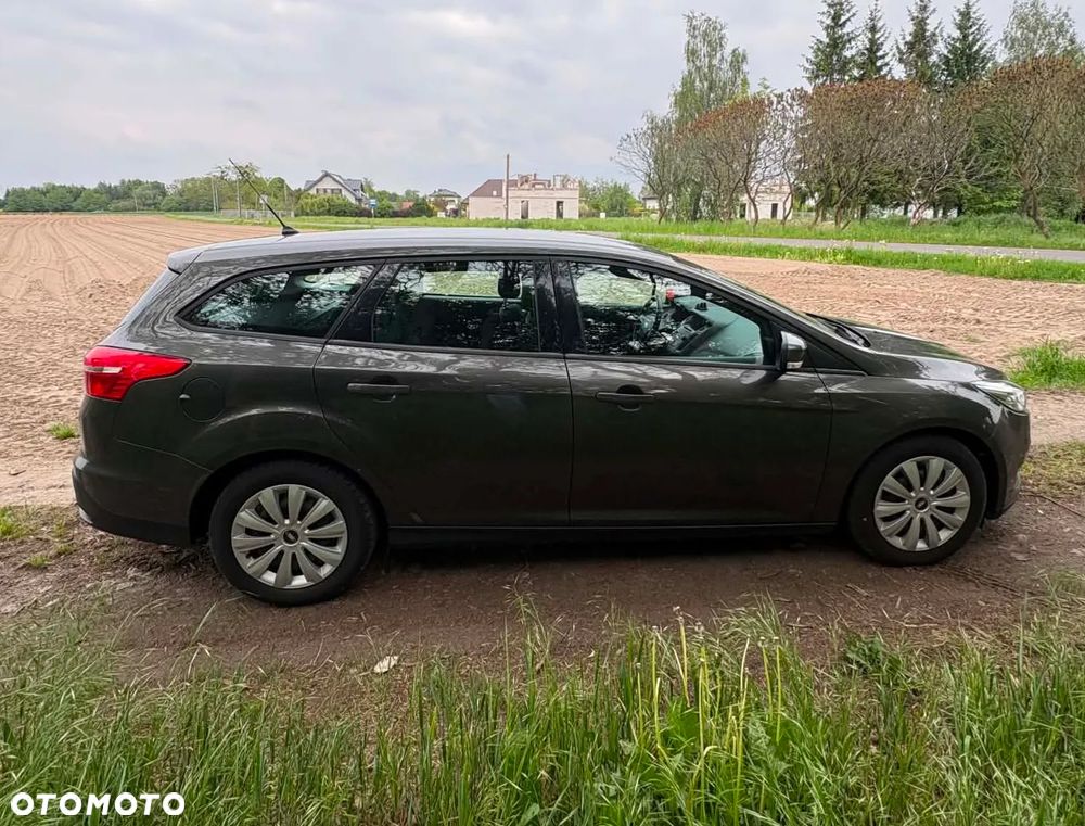 Ford Focus 1.5 TDCi Trend - 4