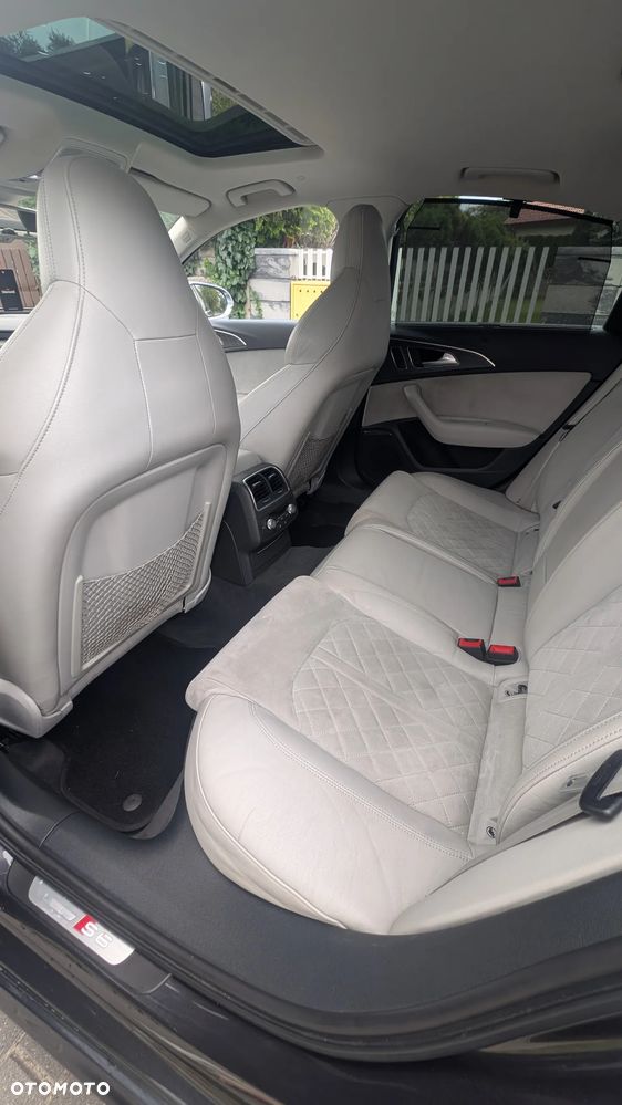 Audi S6 Limousine - 10