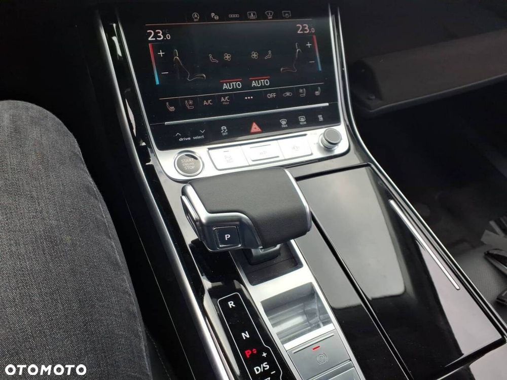 Audi A8 - 13