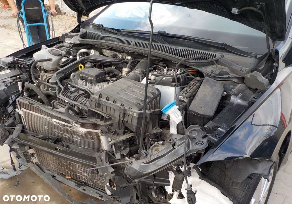 Volkswagen Polo - 8