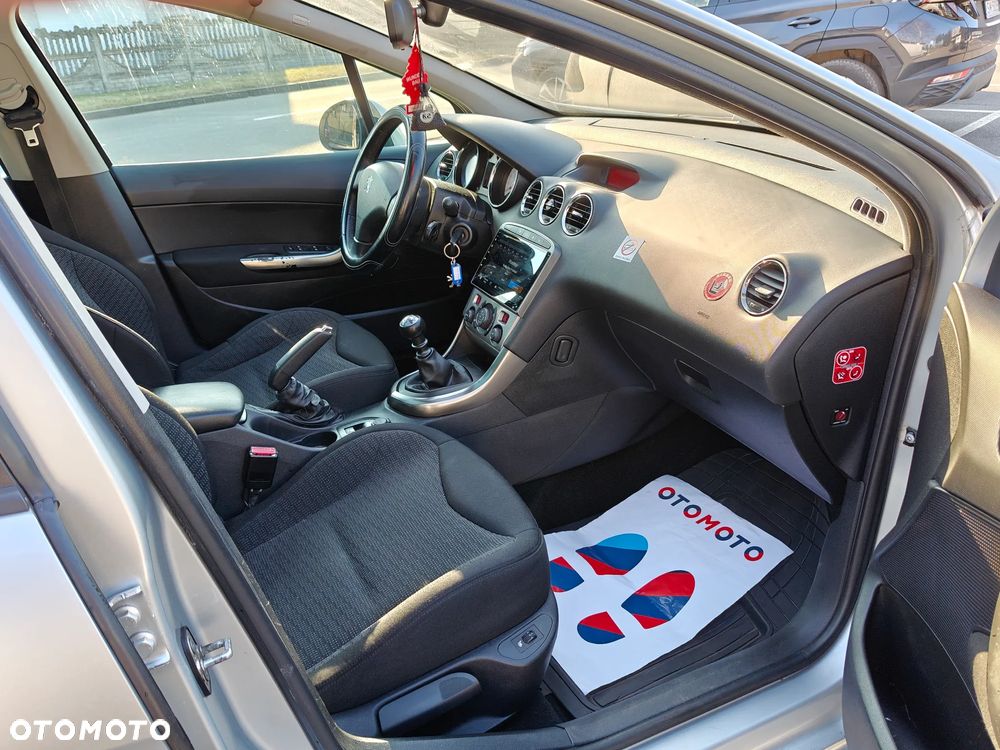 Peugeot 308 150 THP Premium - 21