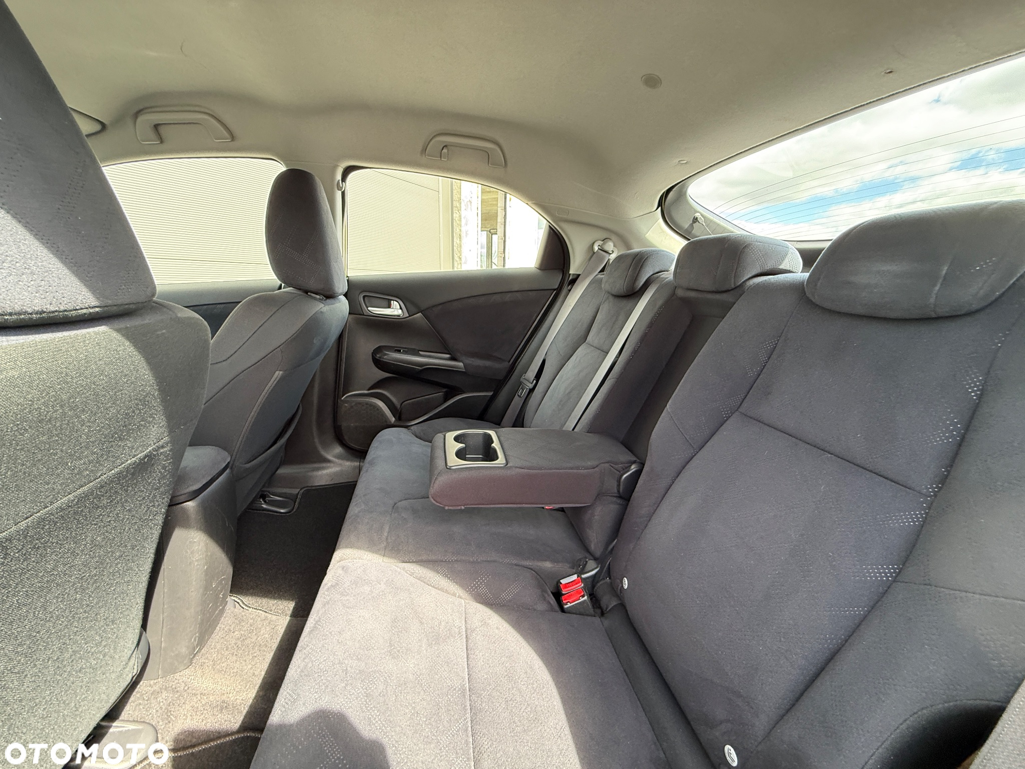 Honda Civic 1.6 i-DTEC Sport - 12