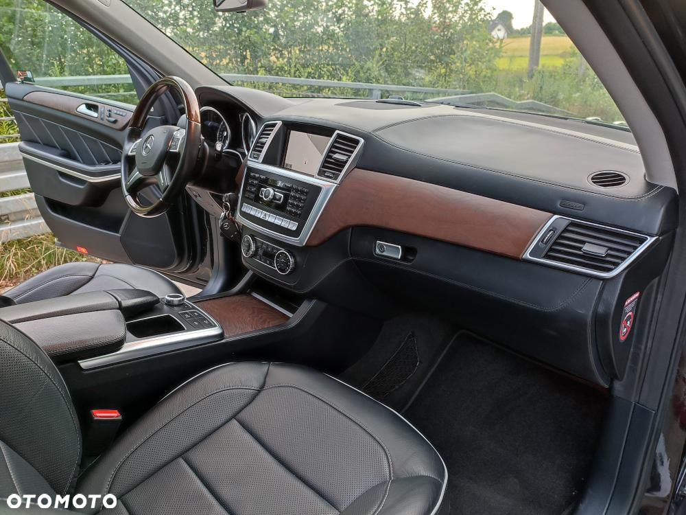 Mercedes-Benz GL 500 4-Matic - 18
