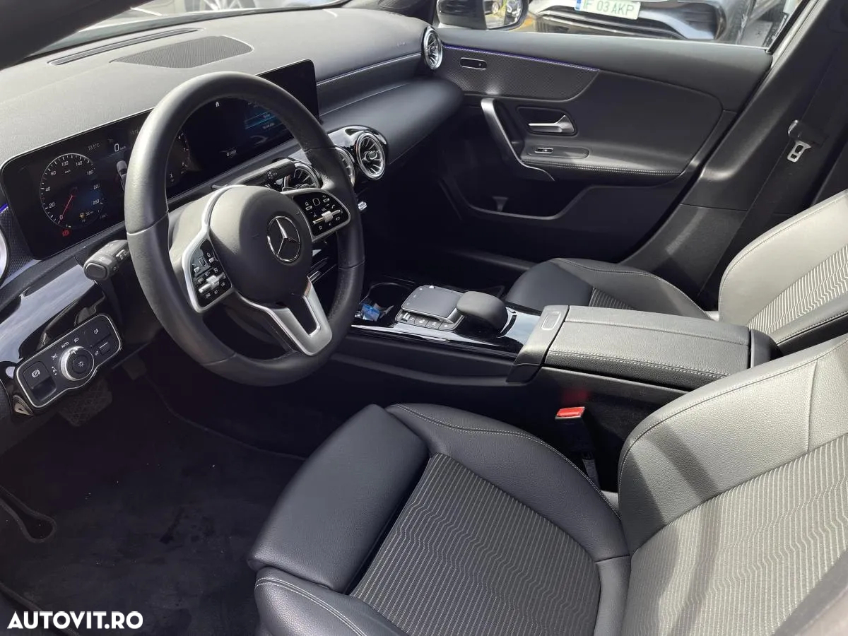 Mercedes-Benz A 180 7G-DCT - 8