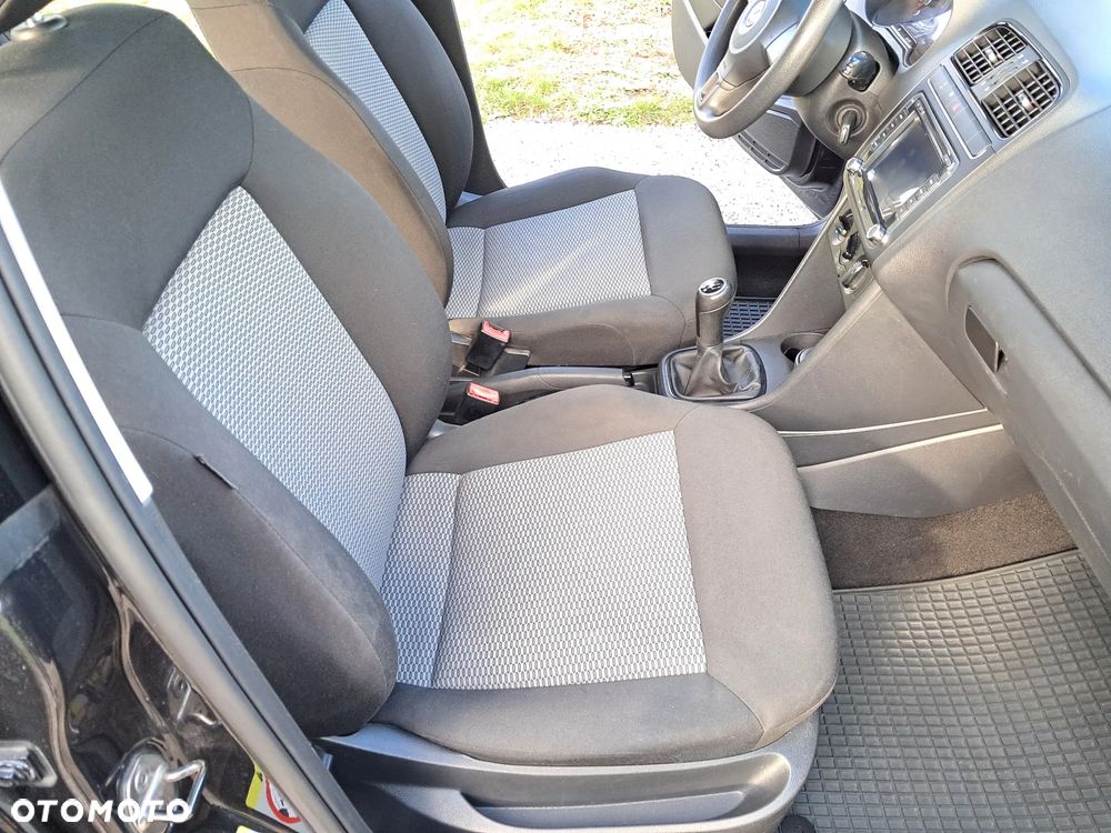 Volkswagen Polo 1.2 Comfortline - 17