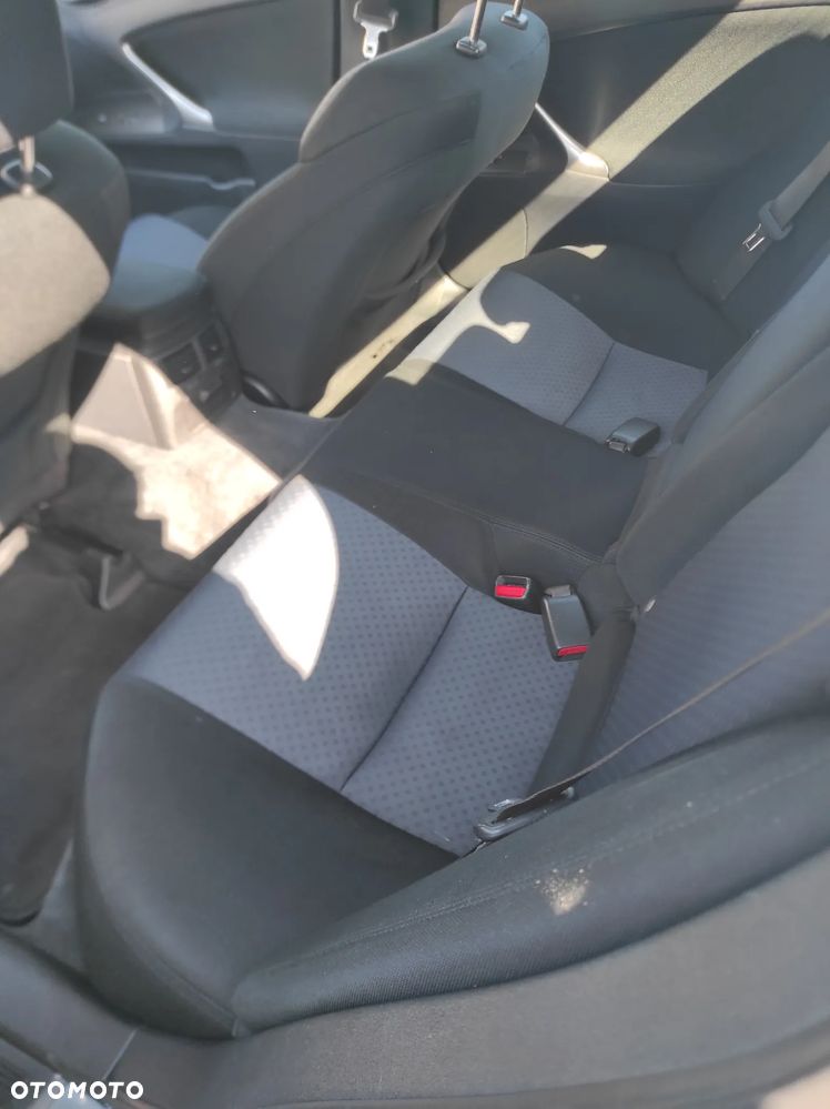 Lexus IS 220d DPNR - 9
