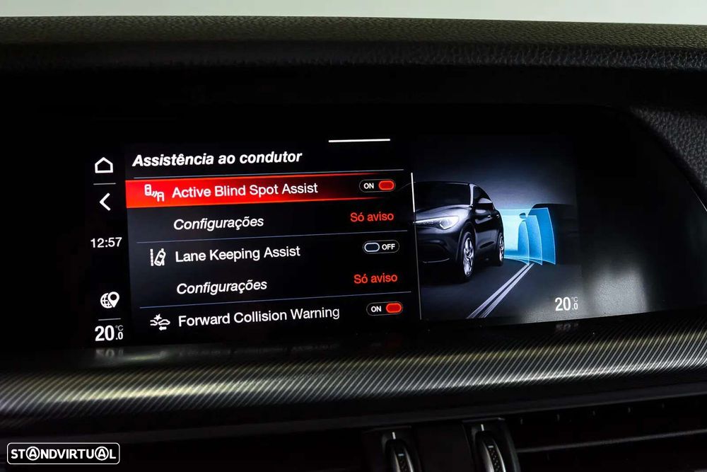 Alfa Romeo Stelvio - 28