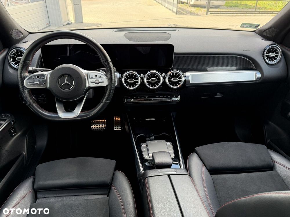 Mercedes-Benz GLB 200 4-Matic AMG Line 8G-DCT - 20