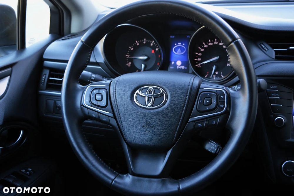 Toyota Avensis 2.0 Prestige MS - 22