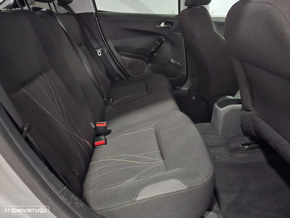 Peugeot 208 1.4 HDi Active - 18